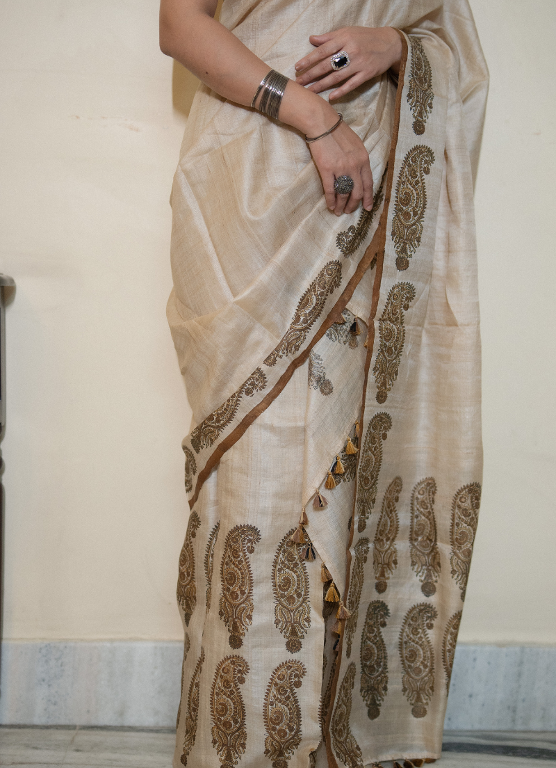 Desi Tassar Mekhela Sador set with blouse piece (Hand block print) - Image 4