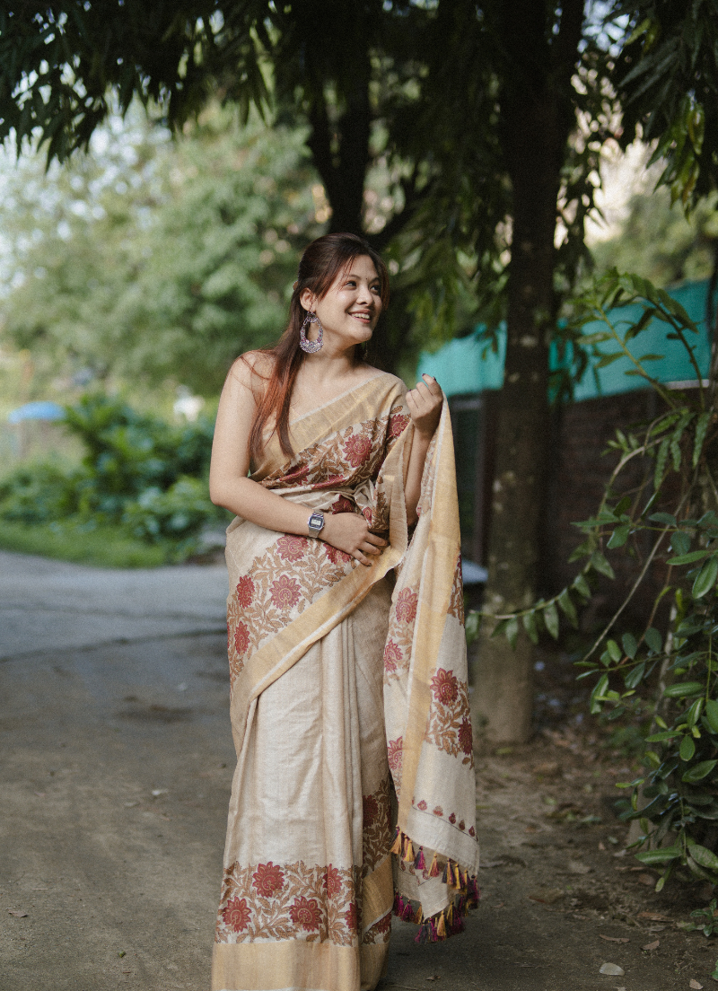 Pure Desi Tassar Silk Saree with floral design (Hand Block Print) - Image 3